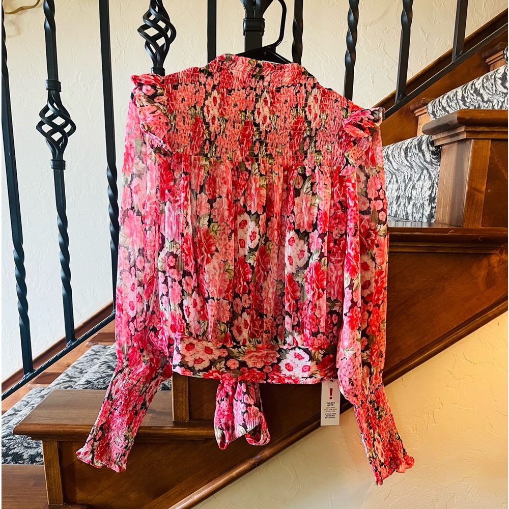 Floral top ties in back